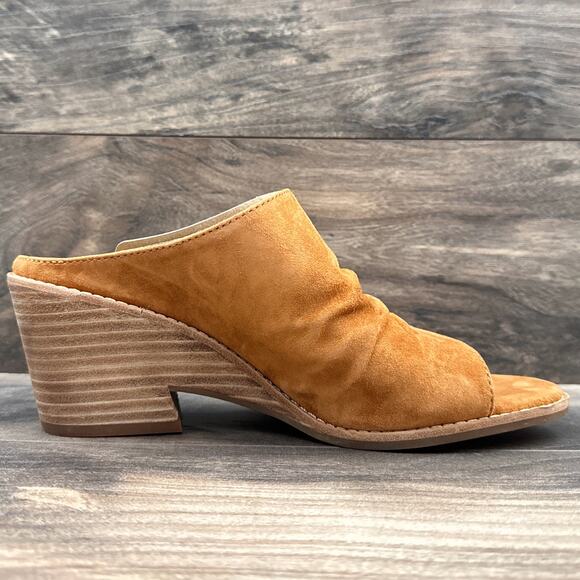 NIB Sofft Strathmore 8.5M Italian Suede Wedge Ruched Open Toe Slide Sandals - Picture 5 of 9